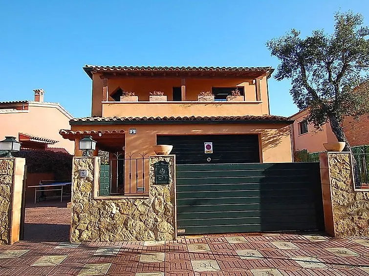 Hotel 105363) Casa En Santa Cristina D'Aro Con Internet, Aire Acondicionado, Aparcamiento, Jardin